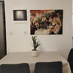 شقة Kallithea